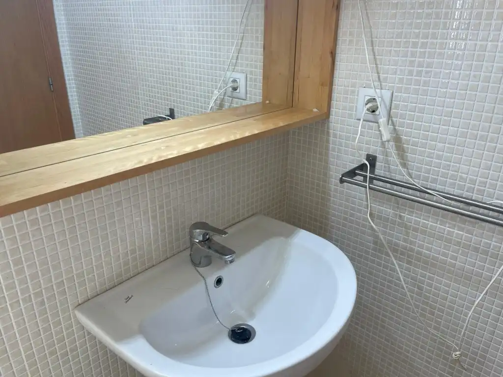 Bany de Apartament en venda en La Manga del Mar Menor amb Terrassa, Piscina i Balcó