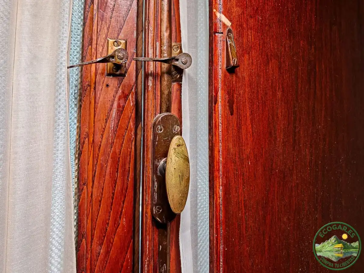 Casa o xalet en venda en Vega de Valcarce amb Calefacció, Jardí privat i Parquet