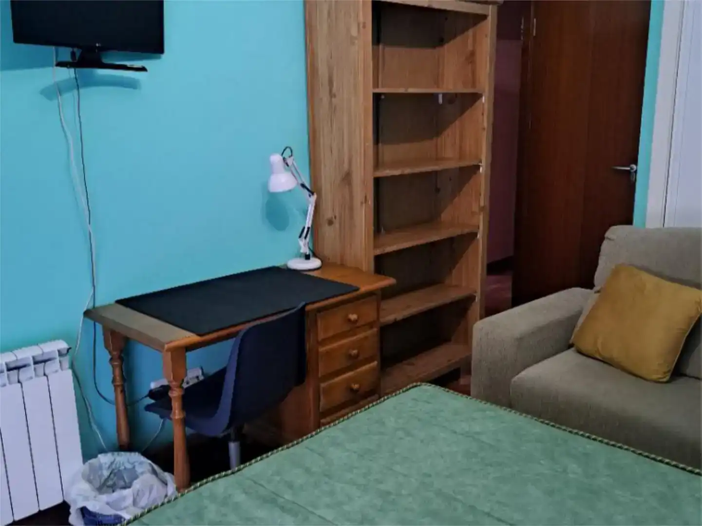 Dormitori de Pis per a compartir en Valdemoro amb Aire condicionat, Jardí privat i Parquet