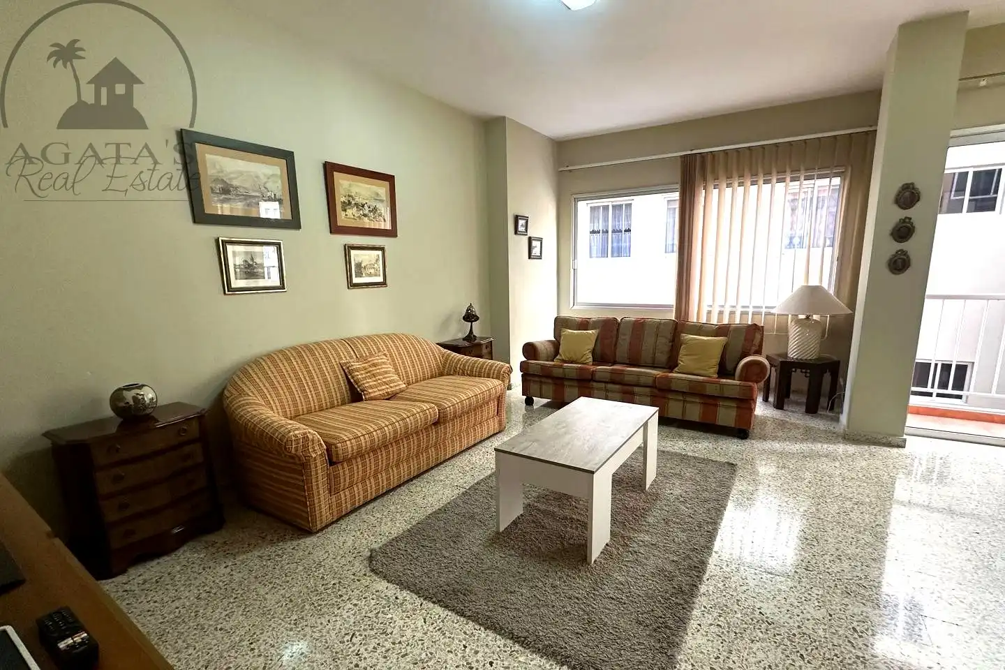 Living room of Flat for rent in Icod de los Vinos  with Furnished