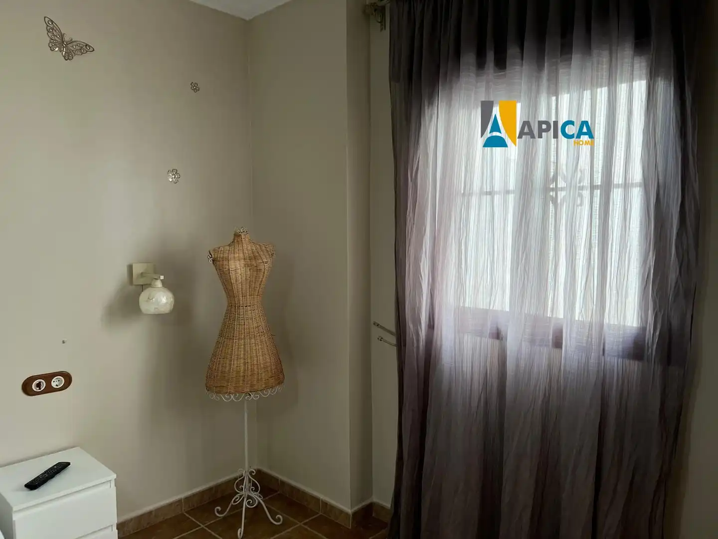 Habitación de Dúplex en venta en Barbate con Aire acondicionado y Amueblado