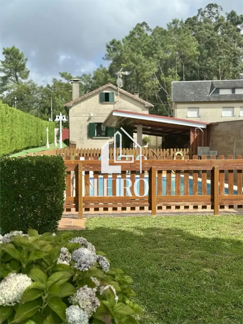 House with pool for sale in Vilanova de Arousa, imagen 2