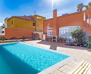 Piscina de Casa o xalet en venda en  Almería Capital amb Jardí privat, Terrassa i Piscina