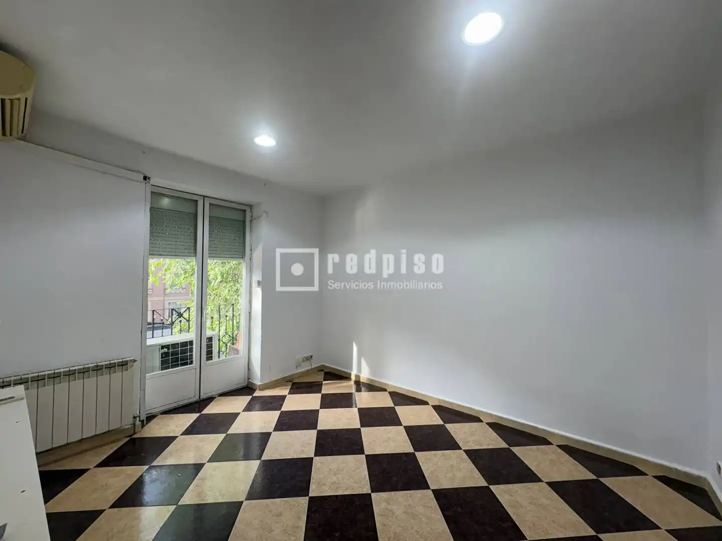 Bedroom of Flat for sale in Madrid  with Air Conditioner and Heating