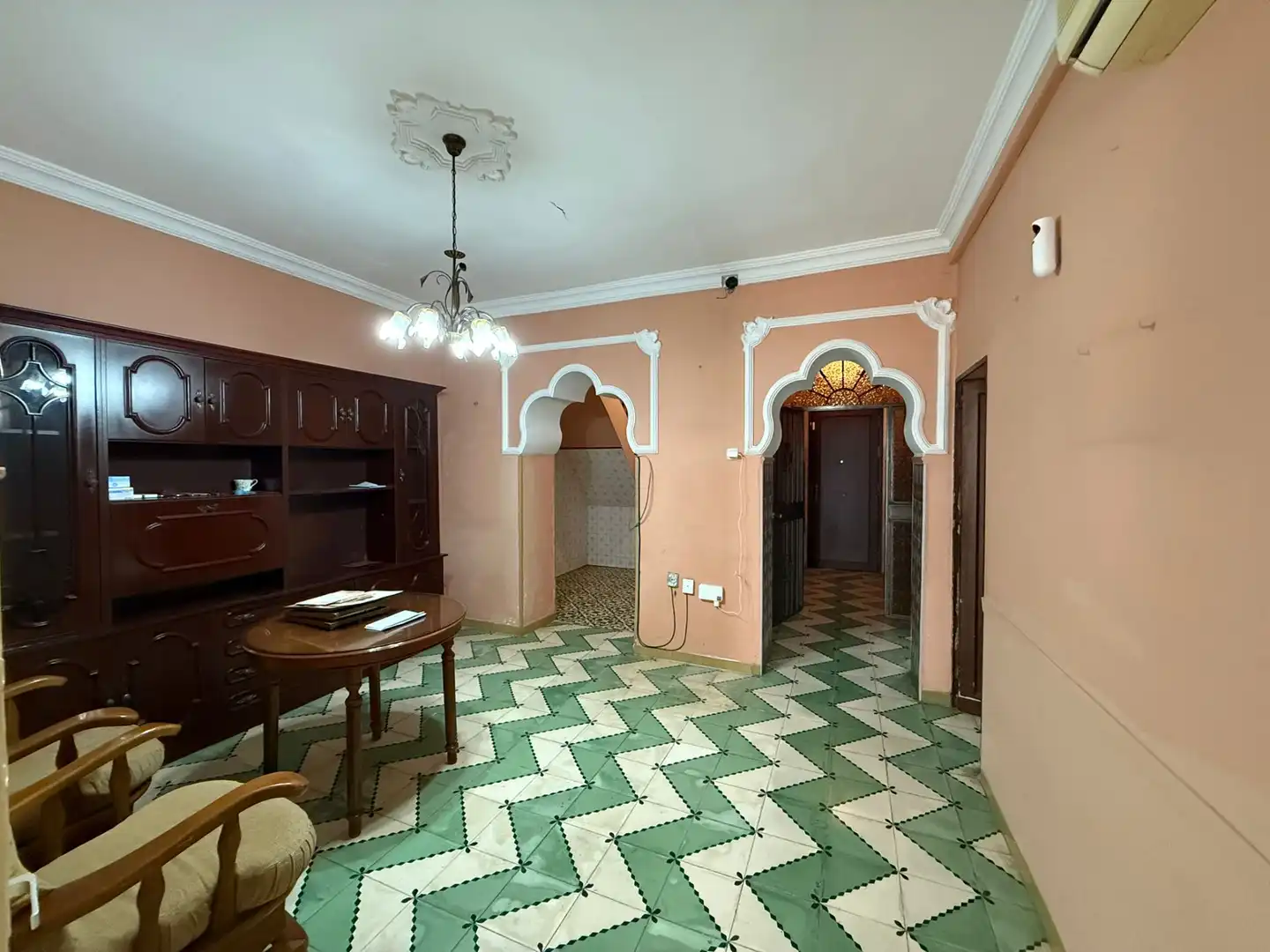 Casa adosada en venta en Dos Hermanas con Aire acondicionado