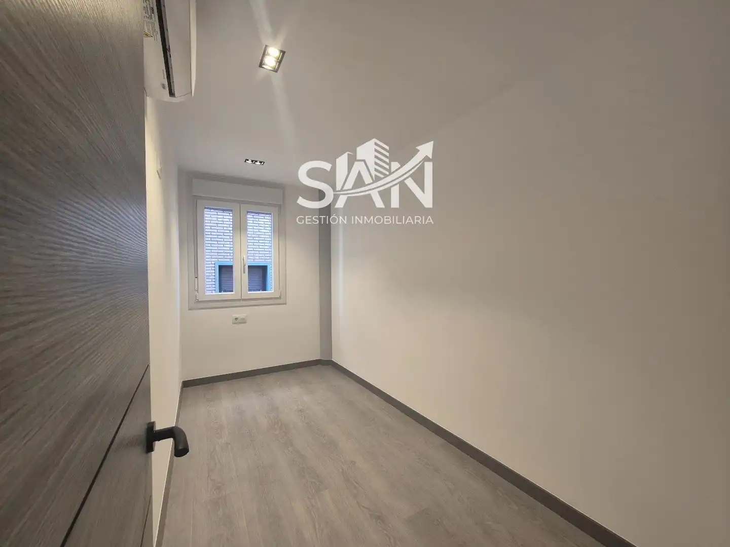 Duplex with lift for sale in Torrero-La Paz, imagen 10