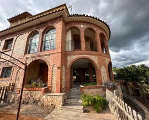 Vista exterior de Casa o xalet en venda en La Pobla de Montornès   amb Calefacció, Jardí privat i Terrassa