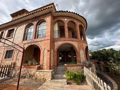 Vista exterior de Casa o xalet en venda en La Pobla de Montornès   amb Calefacció, Jardí privat i Terrassa