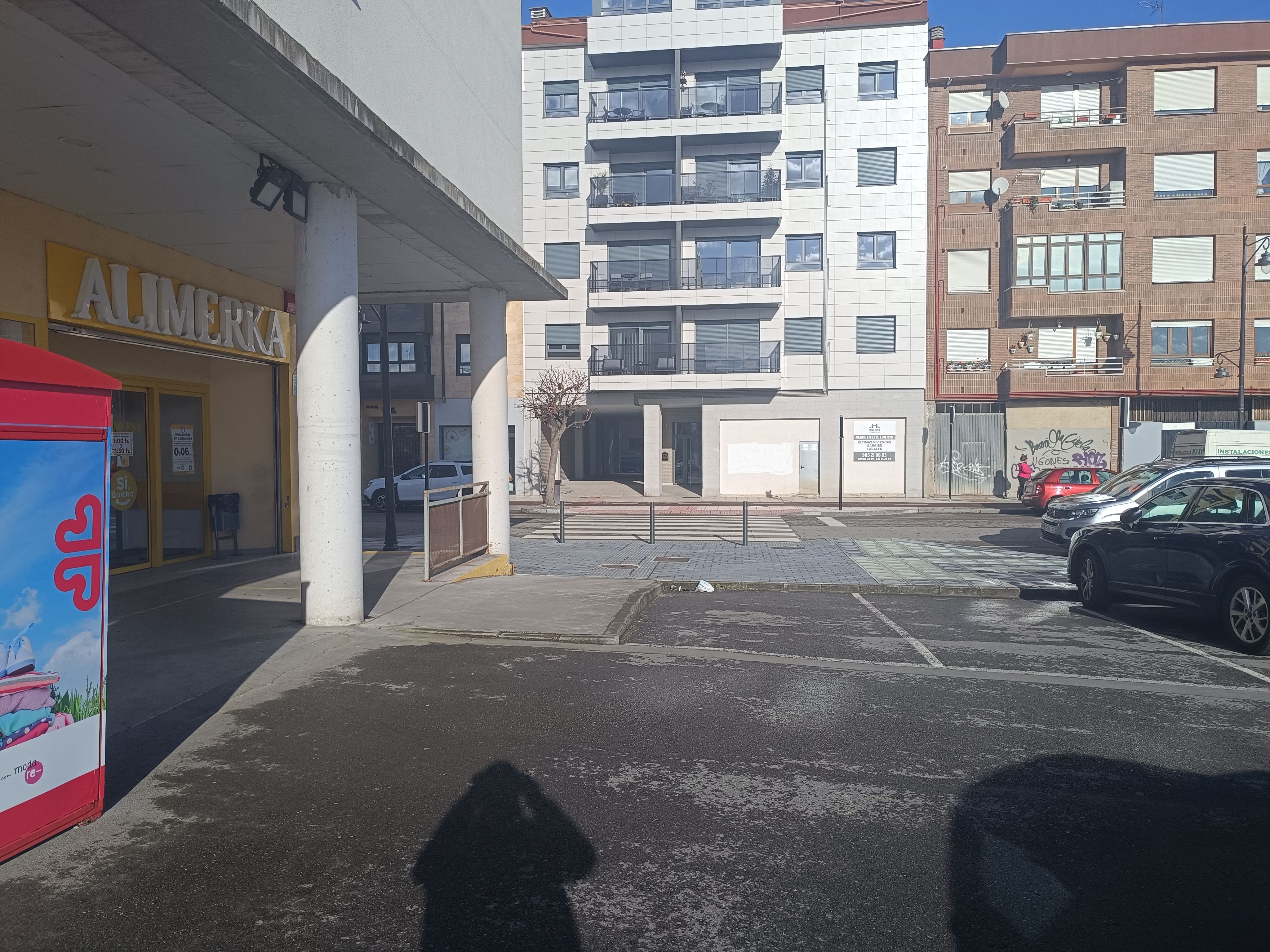 Aparcament de Local en venda en Siero