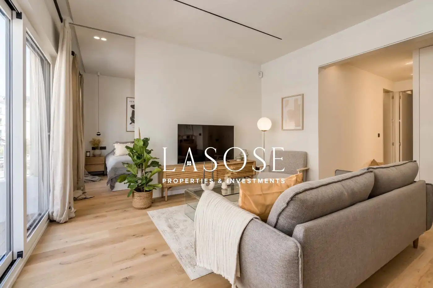 Sala d'estar de Pis en venda en Barcelona amb Aire condicionat, Calefacció i Parquet