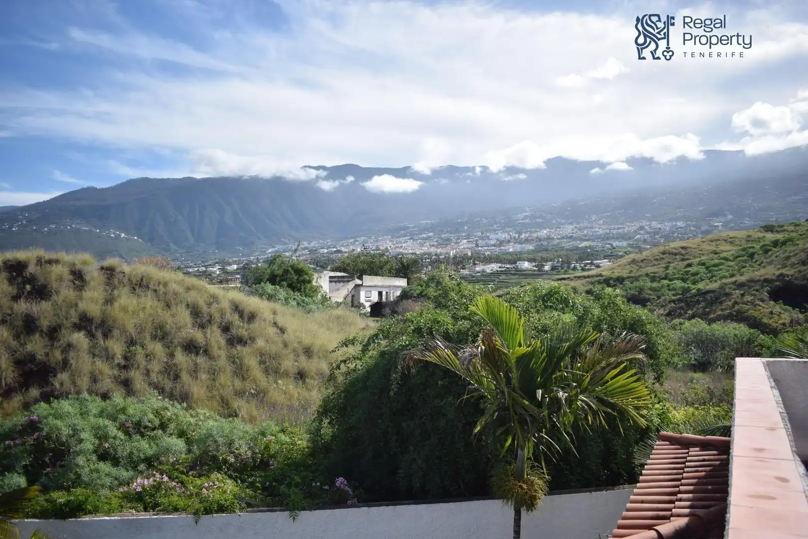 Vista exterior de Casa o chalet en venta en Puerto de la Cruz con Aire acondicionado, Jardín privado y Terraza