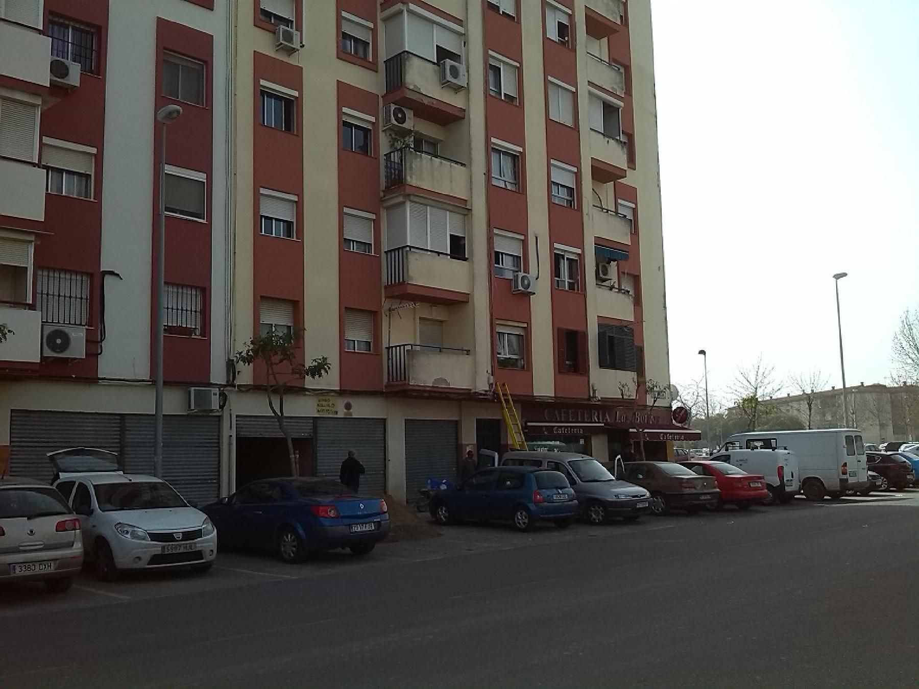 Exterior view of Flat for sale in Dos Hermanas