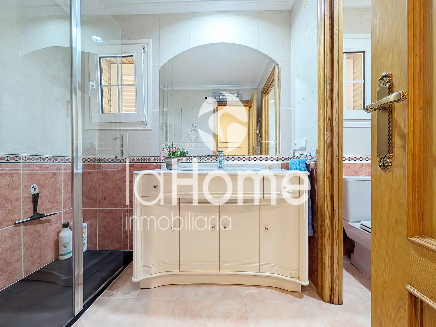 Baño de Casa o chalet en venta en L'Eliana con Aire acondicionado, Calefacción y Jardín privado