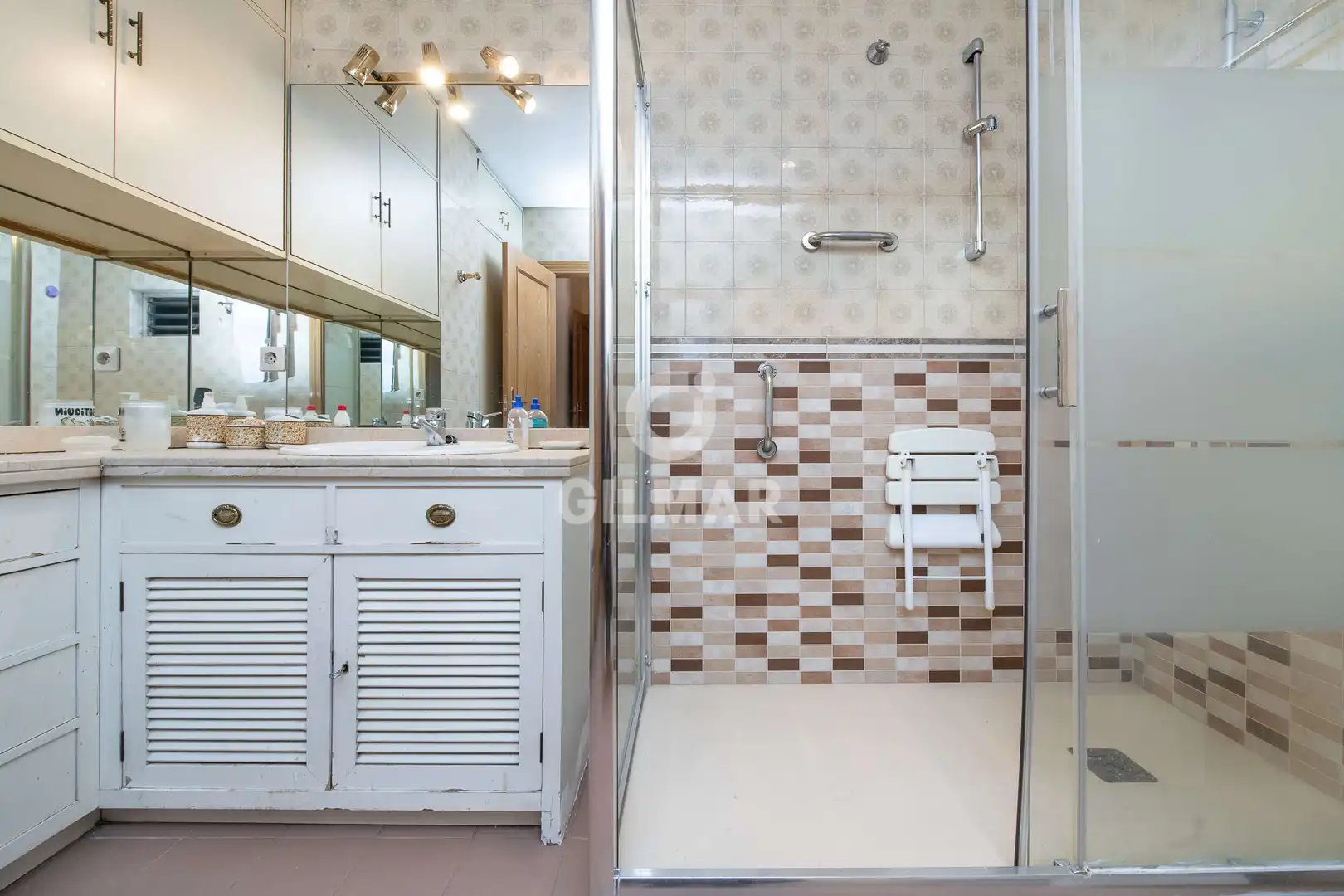 Badezimmer von Wohnung zum Verkauf in Madrid mit Heizung, Privatgarten und Abstellraum