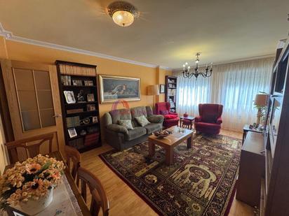Living room of Flat for sale in Burgos Capital  with Heating and Furnished