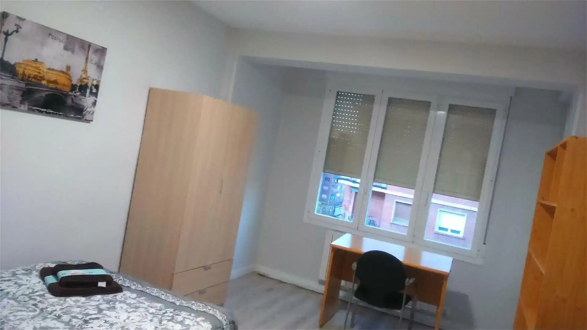 Schlafzimmer von Wohnung zur untervermieten in Residencia