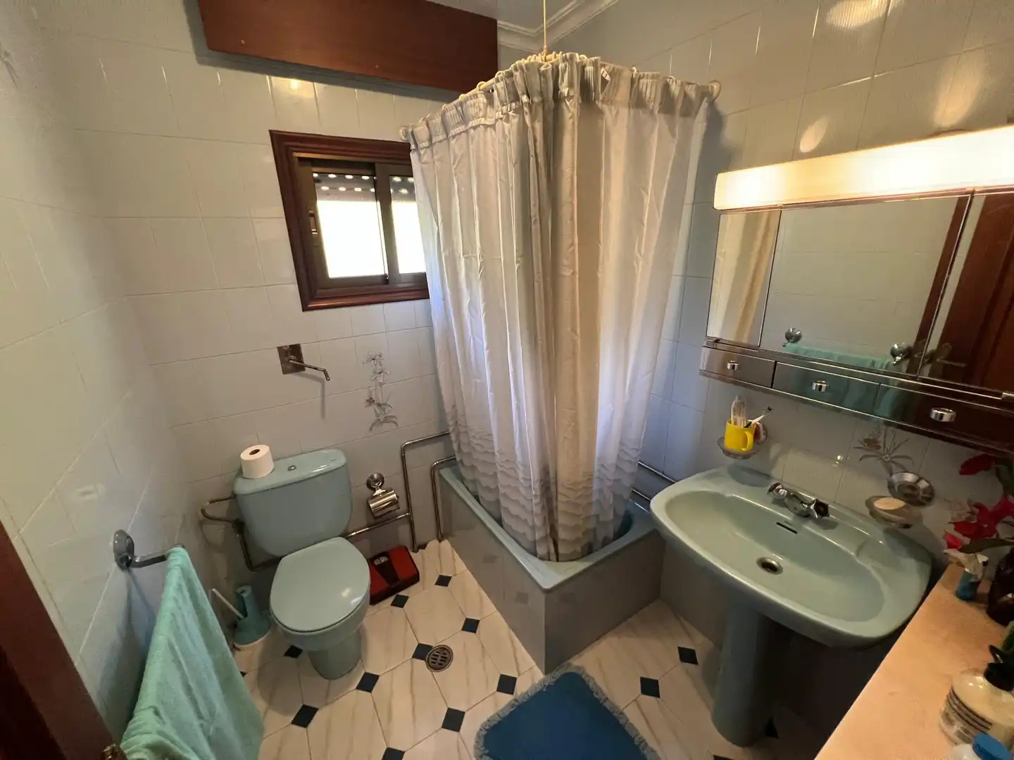 Baño de Casa o chalet en venta en As Neves   con Calefacción, Jardín privado y Trastero