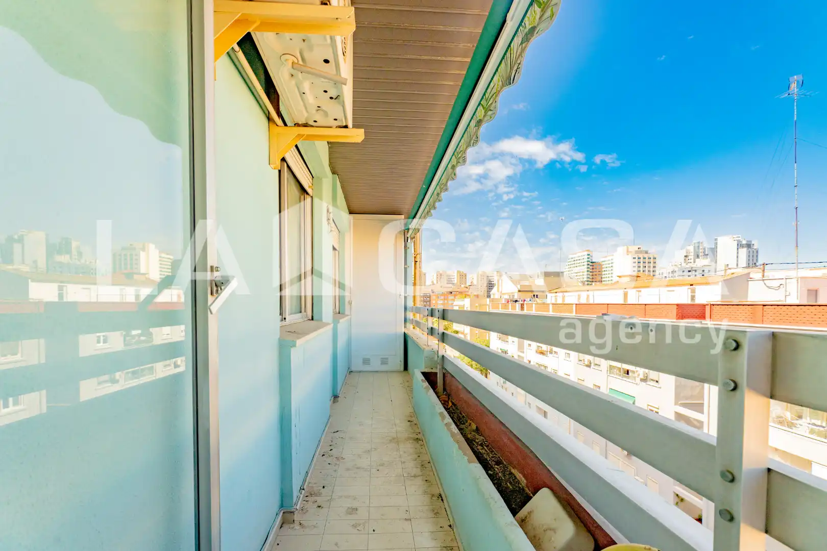 Balcony of Flat for sale in Valencia  with Air Conditioner and Balcony