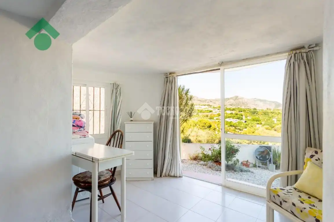 Vista exterior de Casa o chalet en venta en Nerja