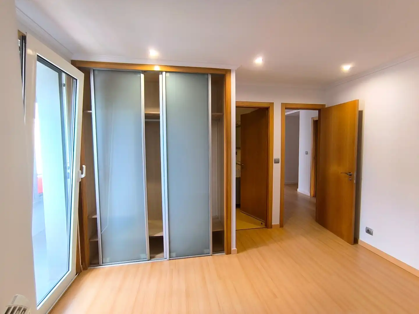 Bedroom of Flat for sale in Carballo  with Heating, Parquet flooring and Storage room