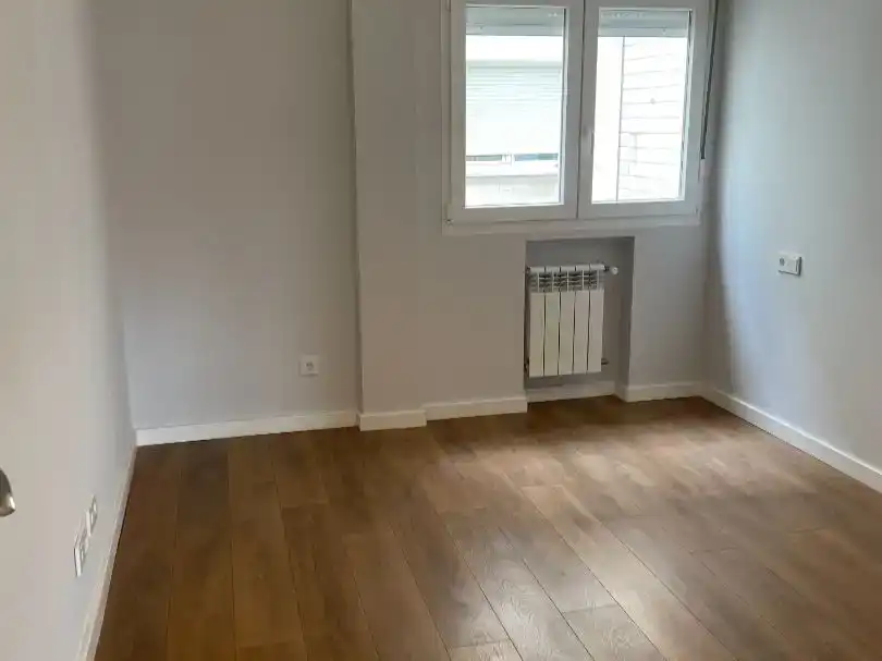 Bedroom of Flat for rent in Gijón   with Terrace and Balcony