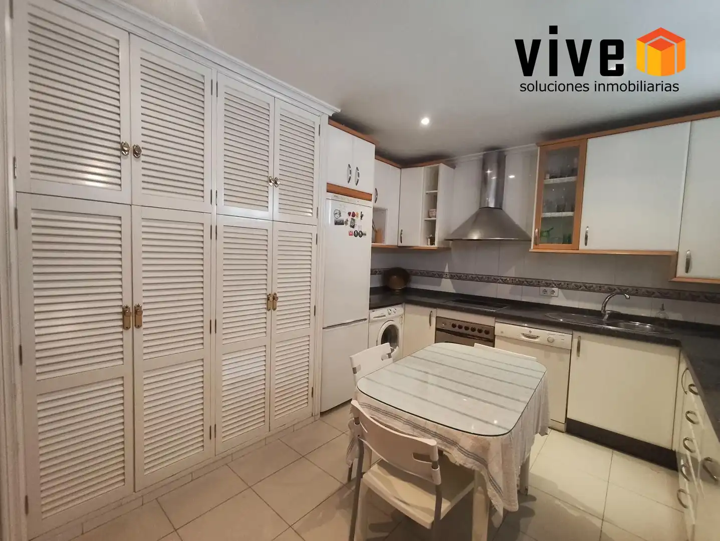 Cocina de Piso de alquiler en Sevilla con Aire acondicionado, Amueblado y Balcón