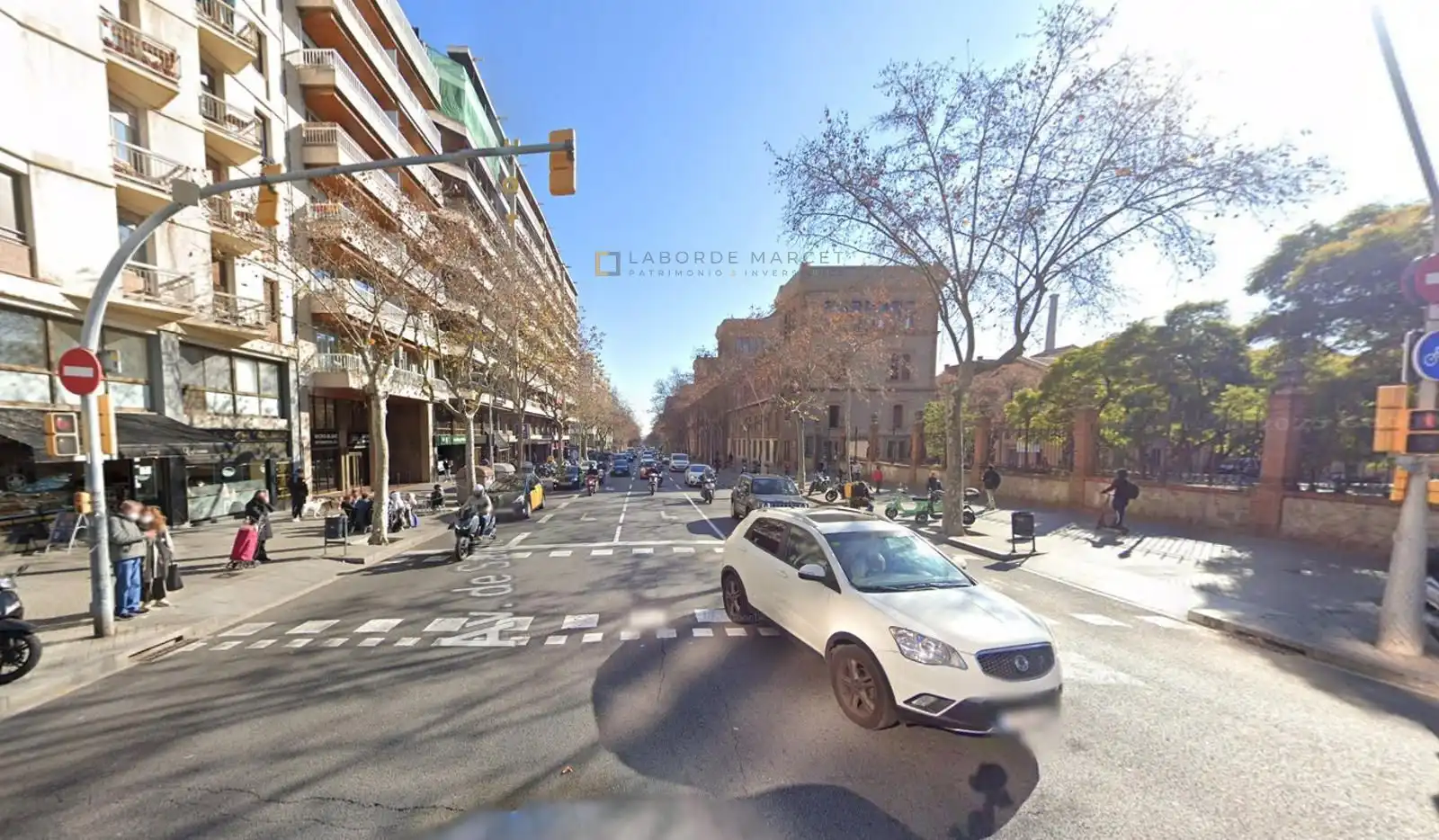 Local comercial en traspàs a C/ Comte Urgell, imagen 2