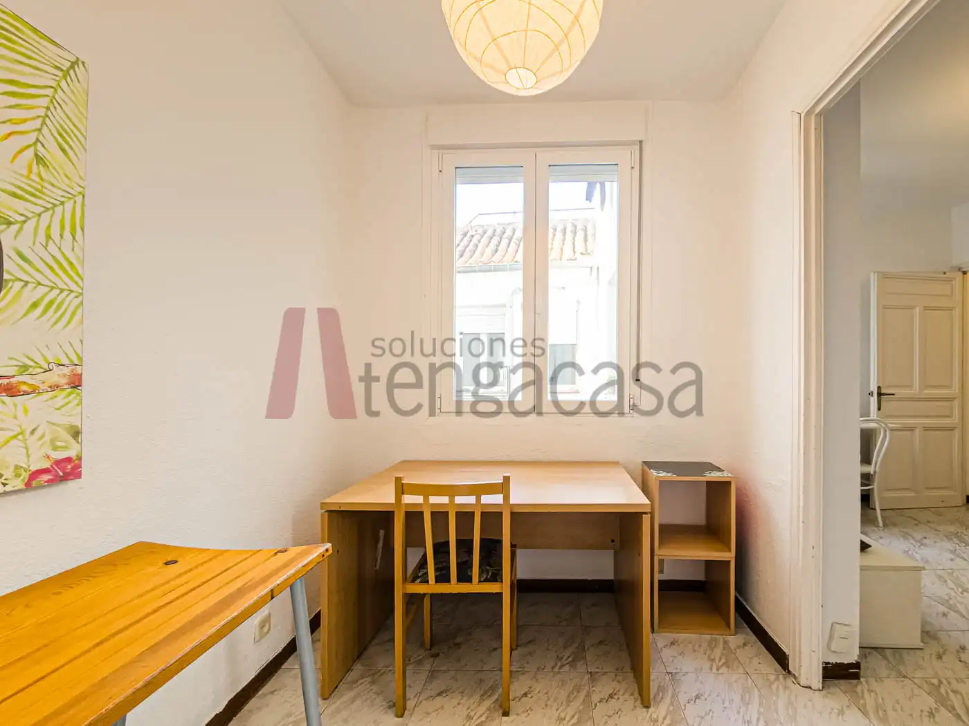 Flat for rent to own in Calle de la Colegiata, Embajadores - Lavapiés