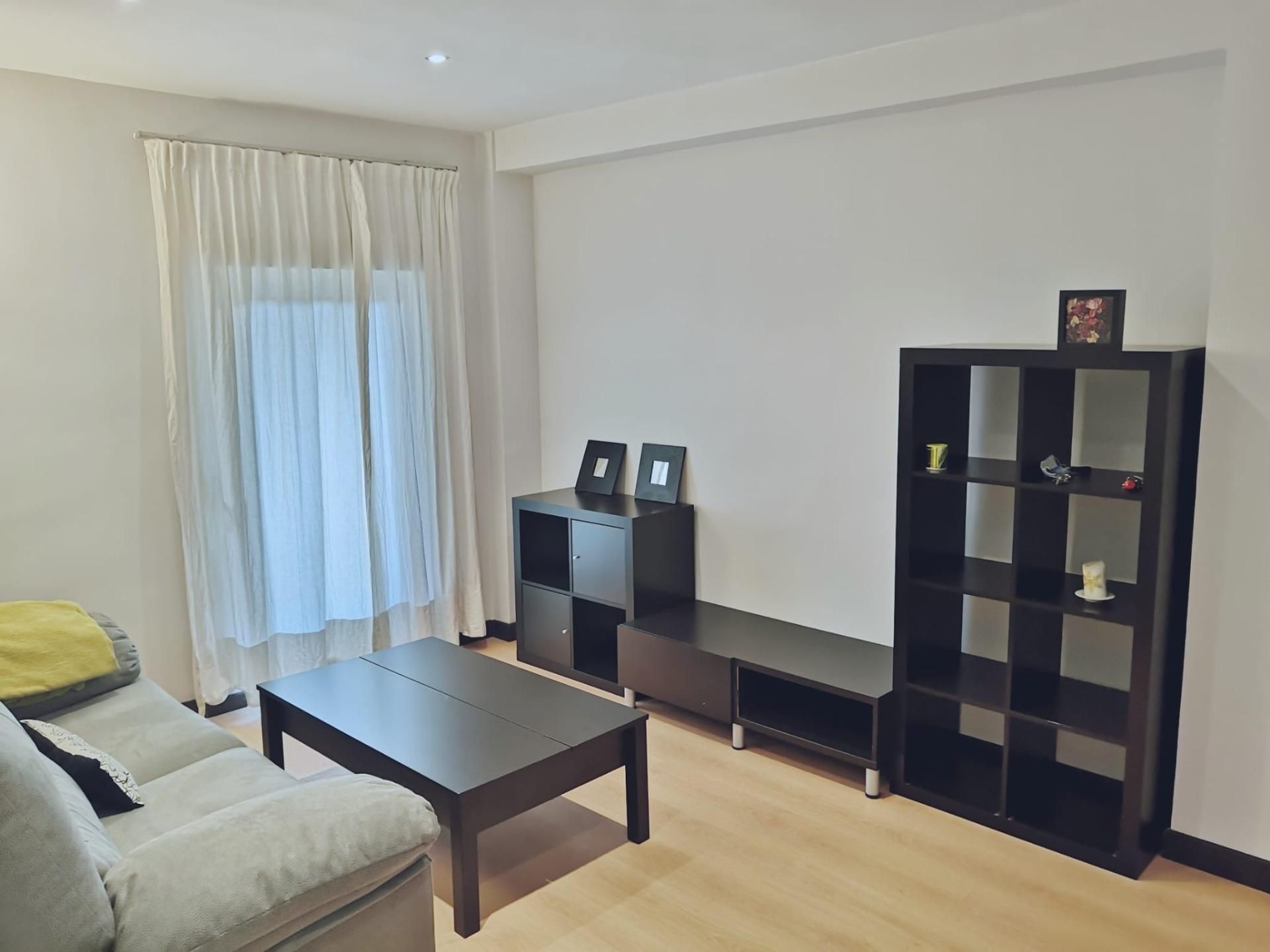Living room of Flat for sale in  Madrid Capital  with Heating and Terrace