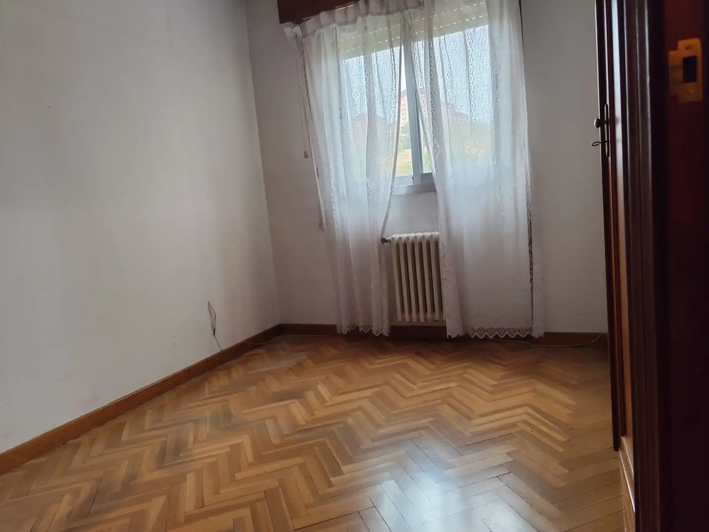 Bedroom of Flat for sale in Valladolid  with Heating, Terrace and Storage room