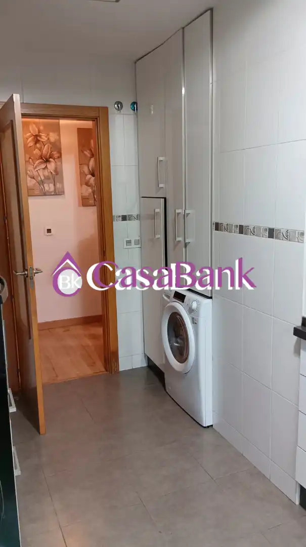 Cuina de Pis en venda en Córdoba amb Calefacció, Terrassa i Traster