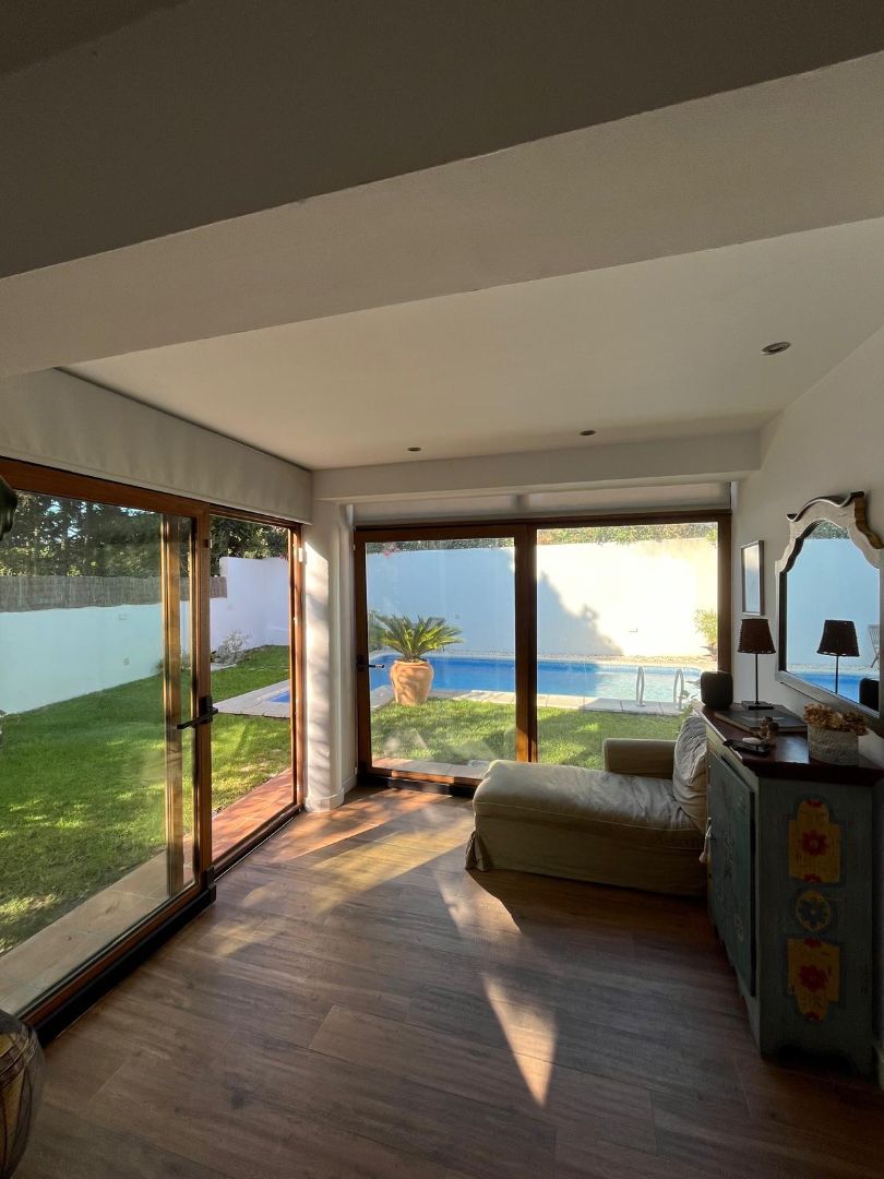 Jardí de Casa adosada en venda en El Puerto de Santa María amb Aire condicionat, Calefacció i Jardí privat