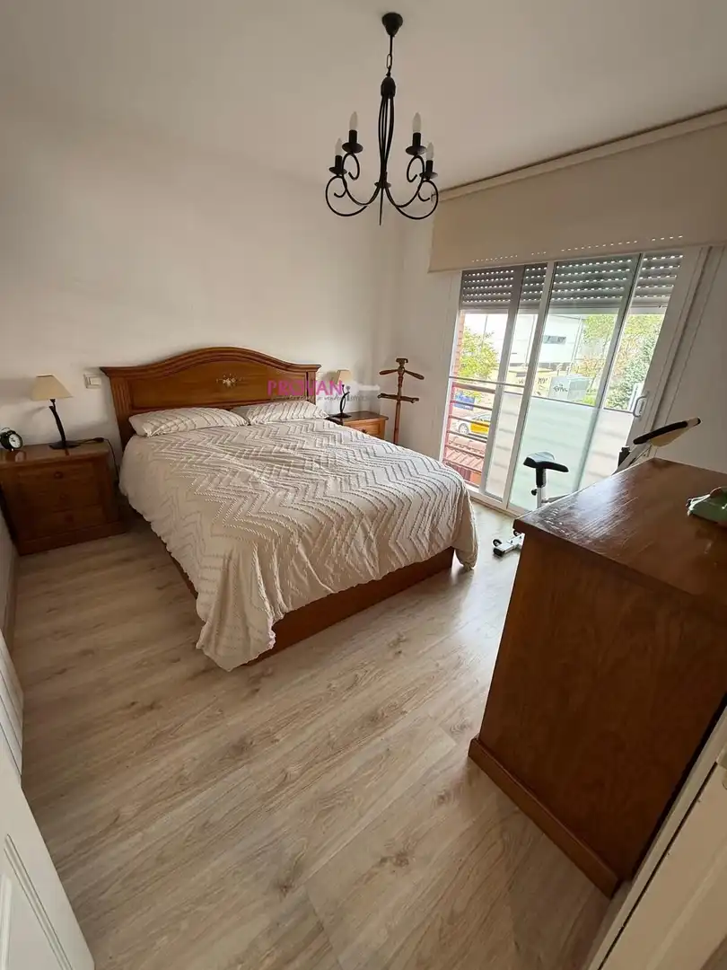 Casa adosada en venta en Ensanche
