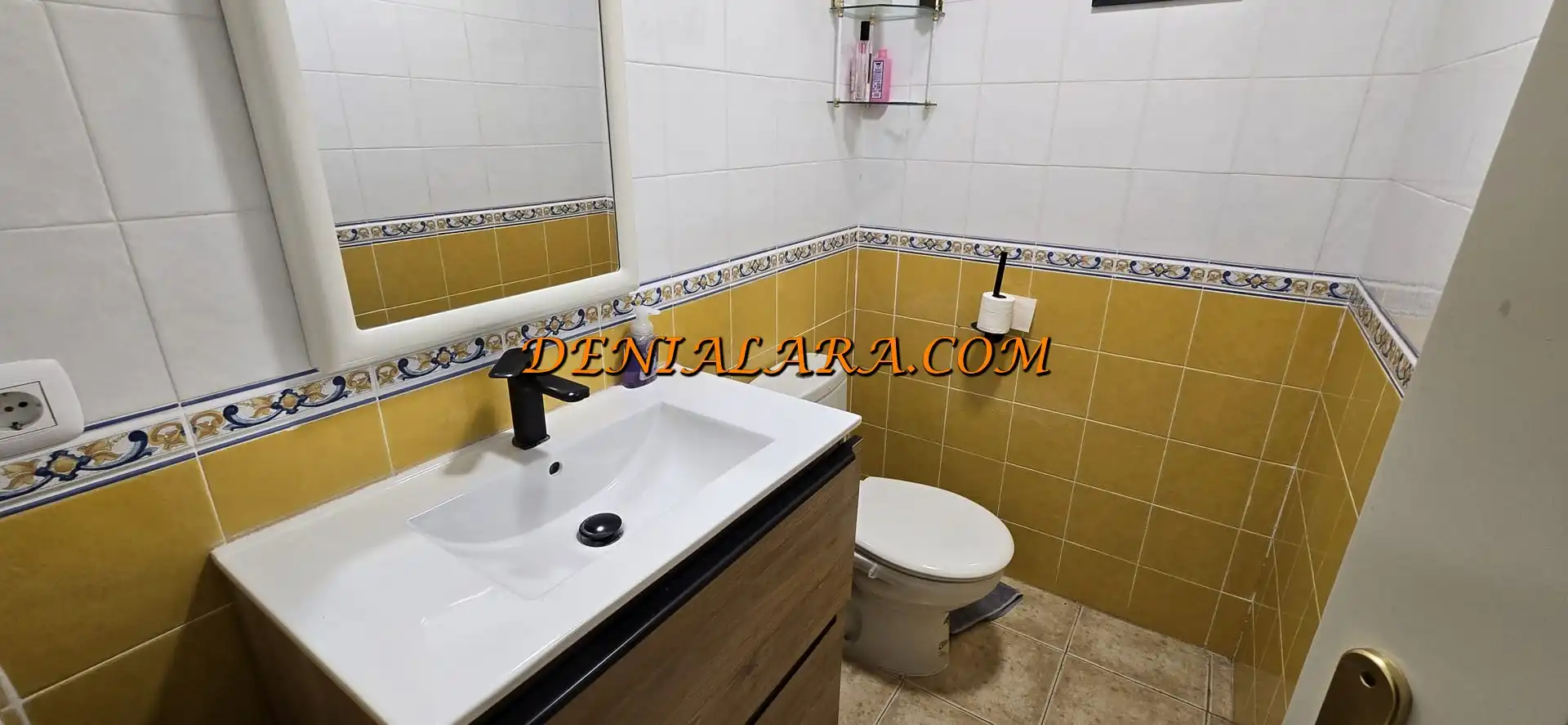 Bathroom of Duplexes for sale in Dénia  with Air Conditioner, Terrace and Storage room