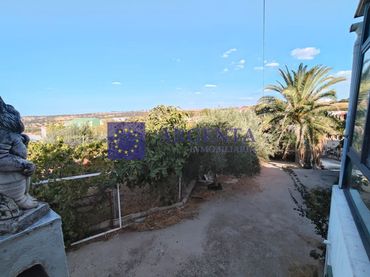 Villa con piscina in vendita a Montesol - Mejostilla