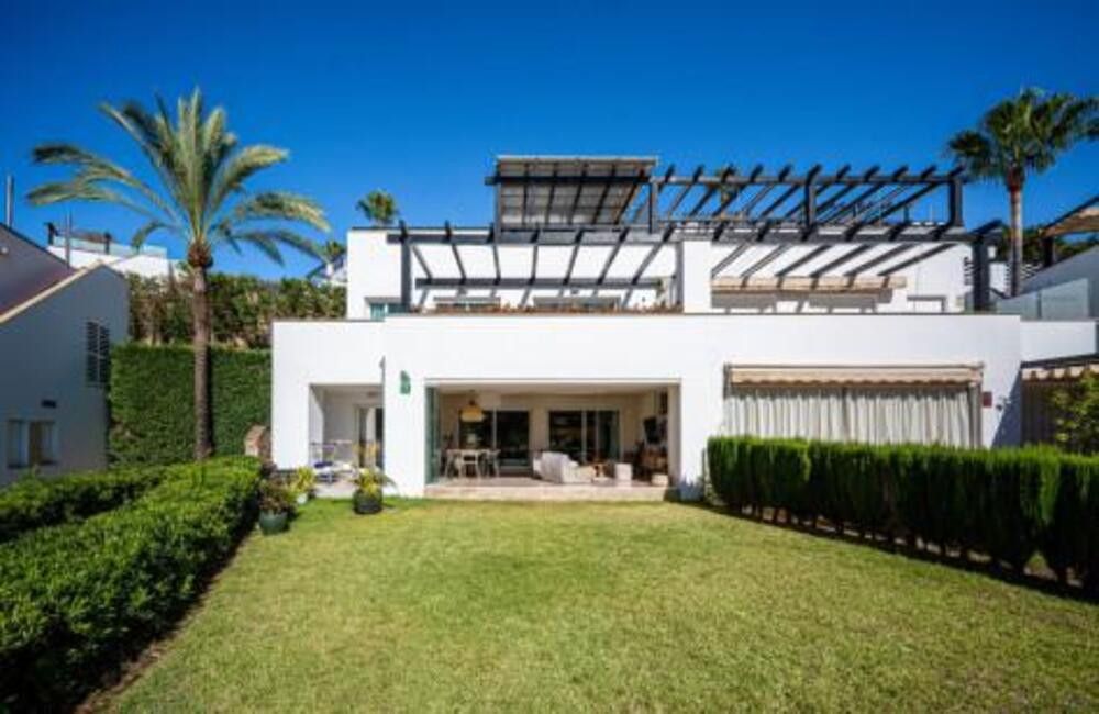 Garden of Single-family semi-detached for sale in Marbella  with Air Conditioner, Heating and Terrace