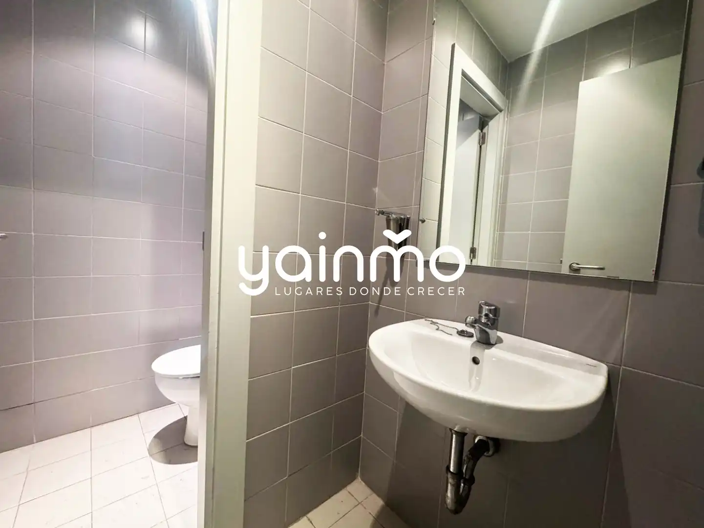 Baño de Local en venta en San Ildefonso - Catedral