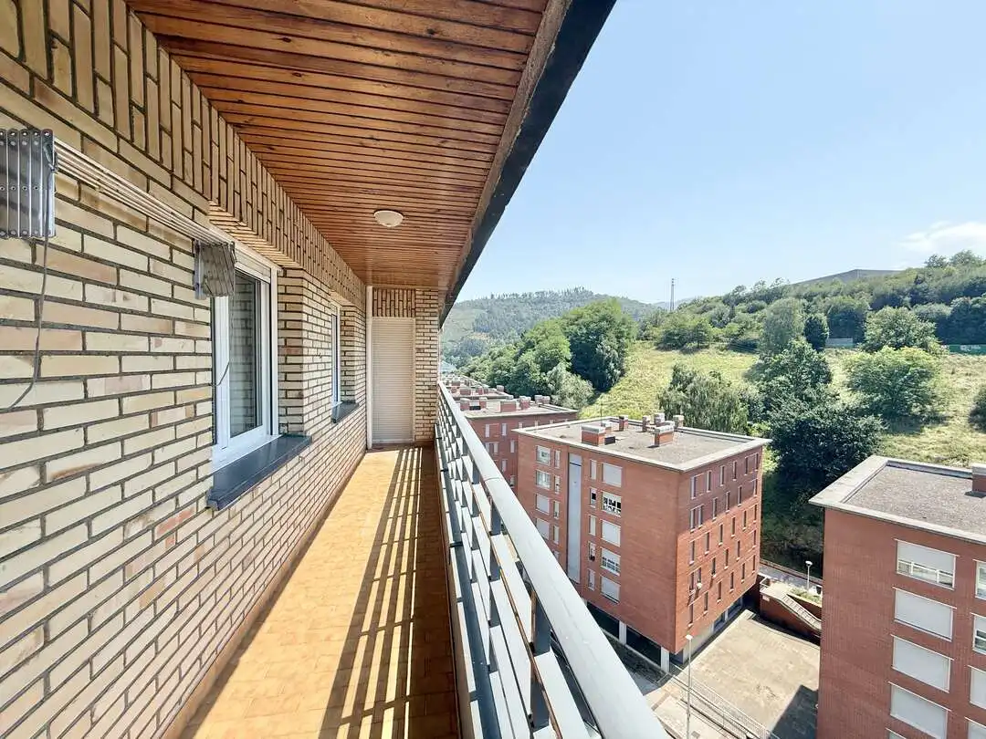 Terraza de Piso en venta en Elgoibar con Calefacción, Terraza y Amueblado