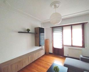 Wohnzimmer von Wohnung miete in Galdakao mit Heizung und Balkon