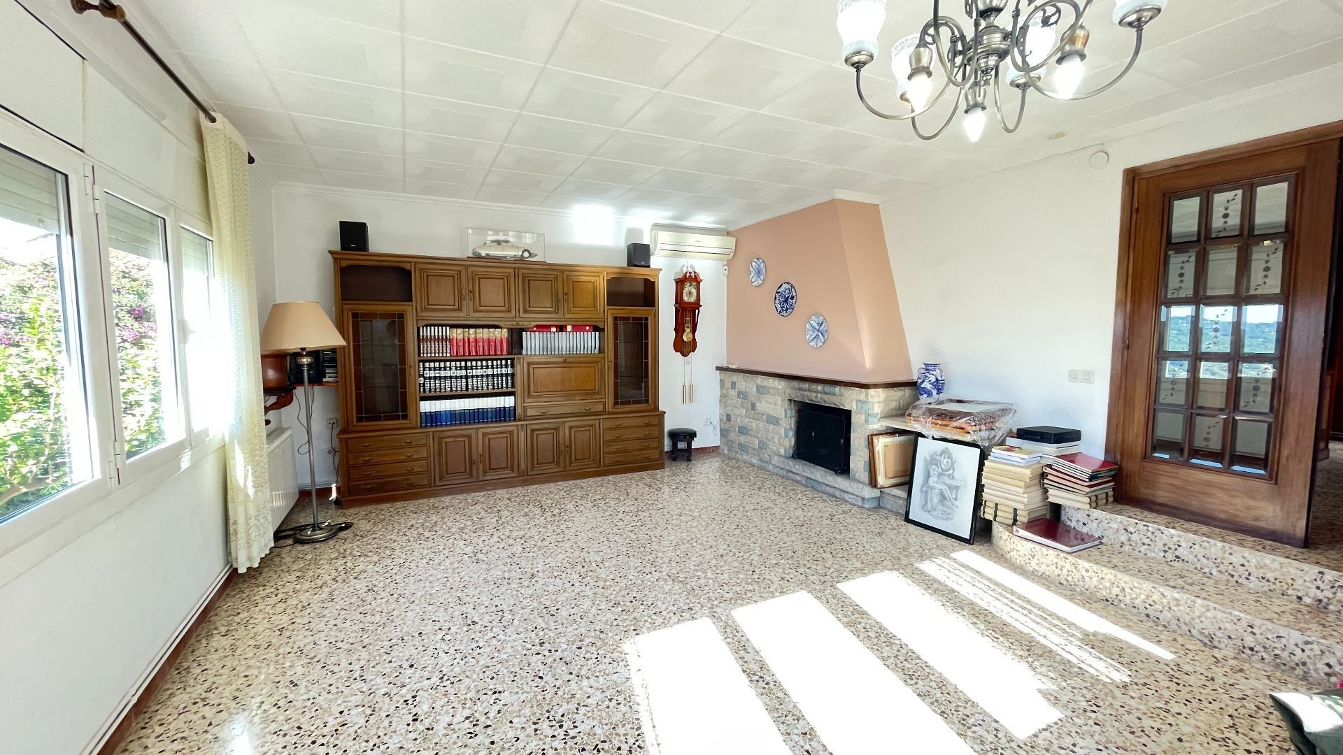 Living room of House or chalet to rent in Terrassa  with Air Conditioner, Private garden and Terrace