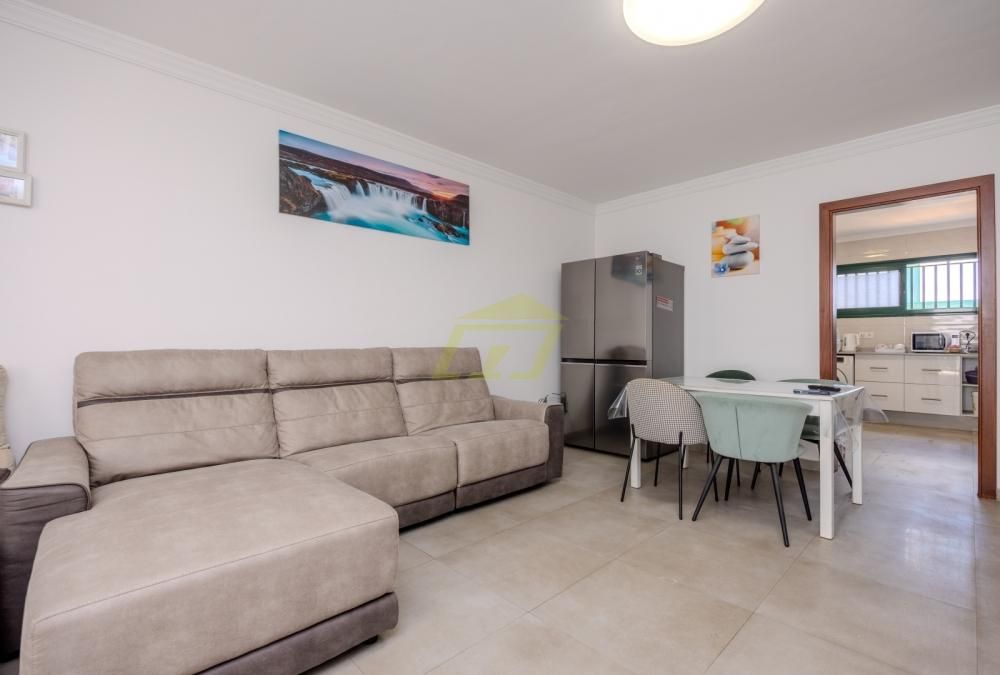 Sala d'estar de Casa o xalet en venda en Yaiza amb Terrassa i Internet