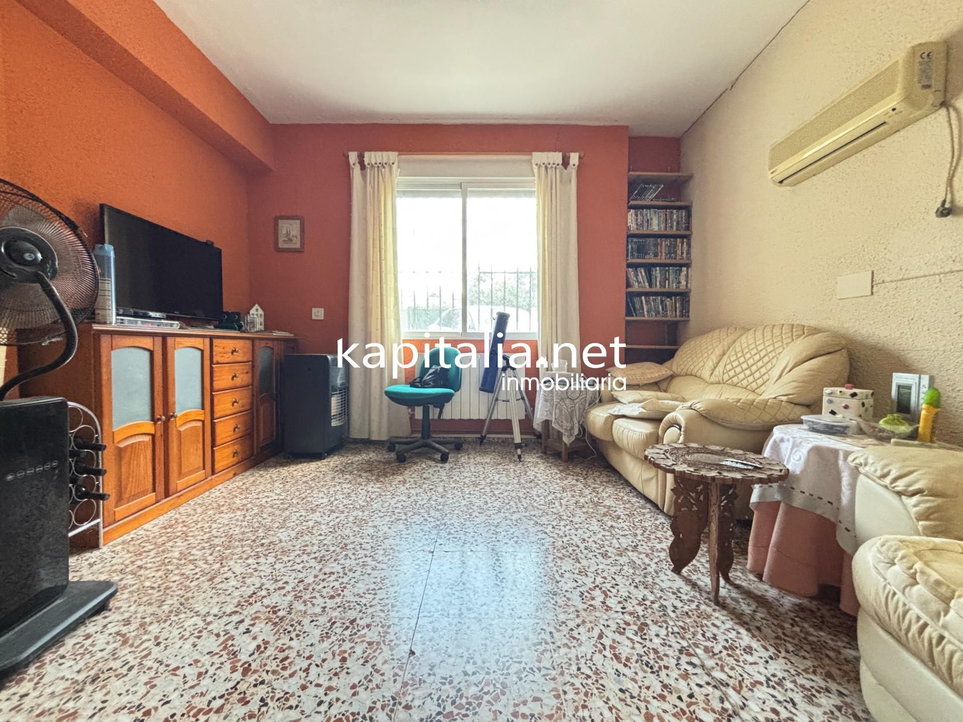 Dormitori de Casa o xalet en venda en Benimarfull amb Aire condicionat, Jardí privat i Terrassa