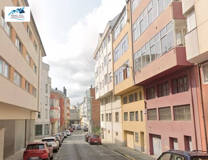Vista exterior de Pis en venda en Lugo Capital