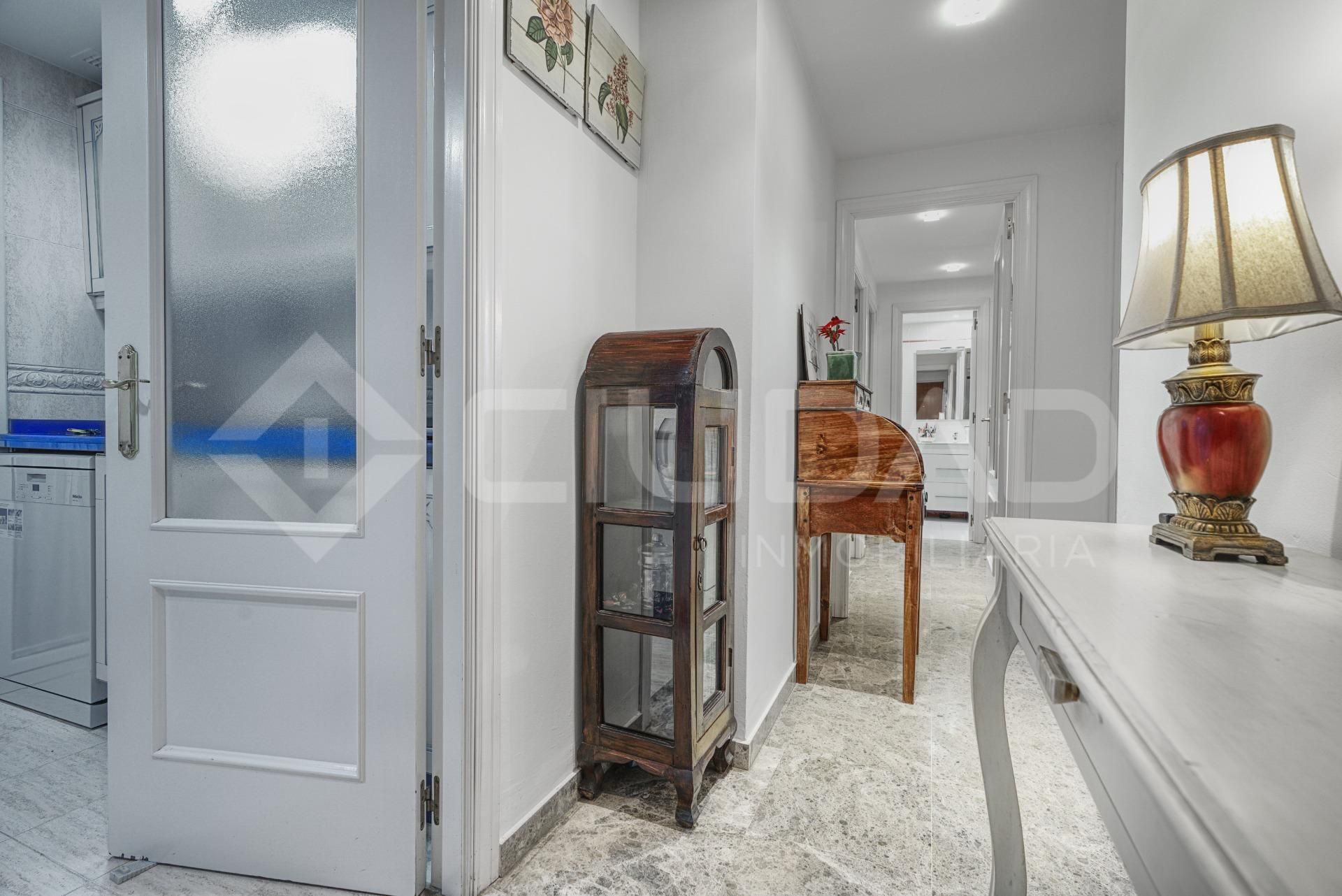 Pis en venda en Tomares amb Aire condicionat, Jardí privat i Piscina comunitària