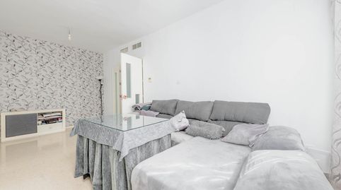 Photo 2 of Flat for sale in Calle Prf Manuel Olivencia Ruiz, 25, Colores - Entreparques, Sevilla Capital