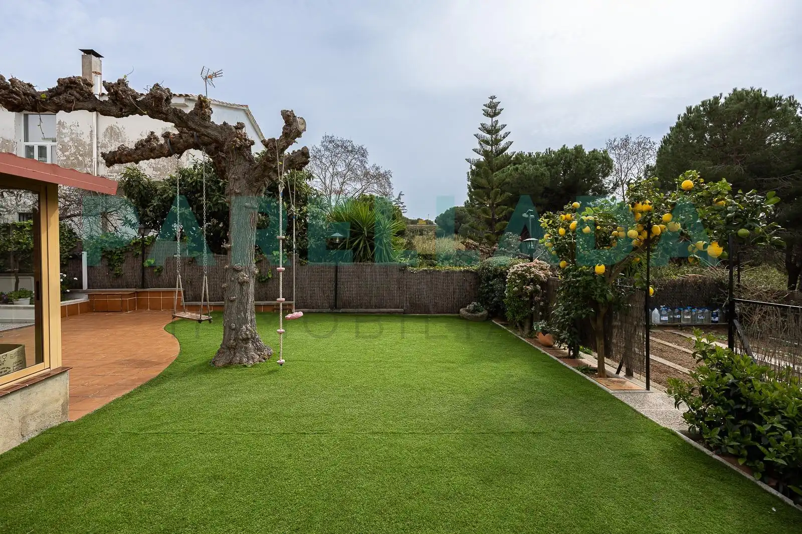 Jardín de Casa o chalet en venta en Badalona con Aire acondicionado, Calefacción y Jardín privado