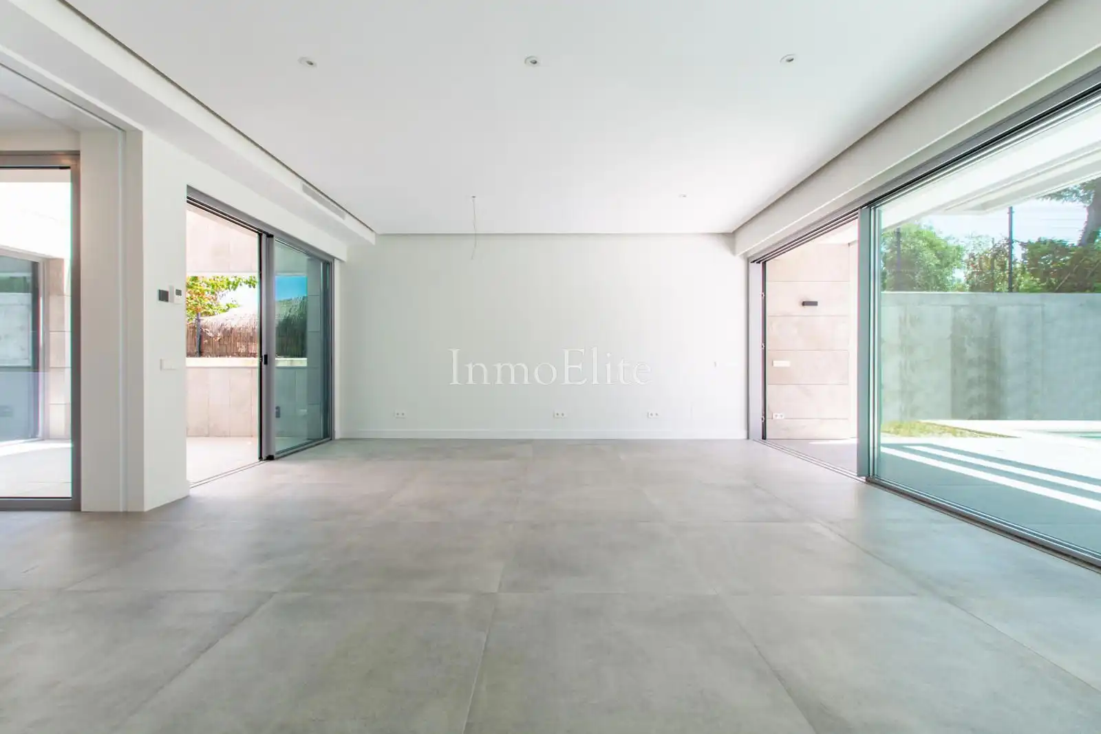Casa bifamiliare con piscina in vendita a Avenida Europa, imagen 8