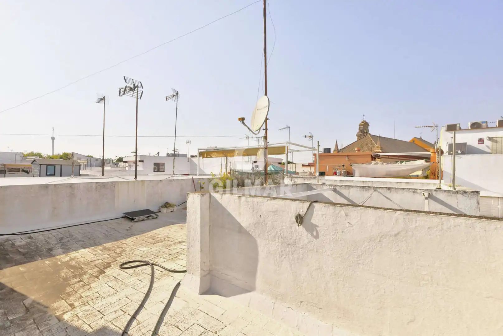 Exterior view of Flat for sale in Sevilla