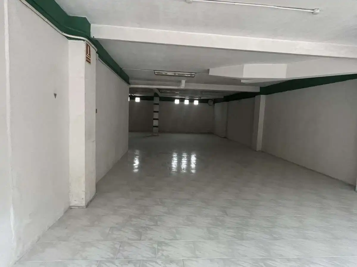 Local comercial en venda a Crucero