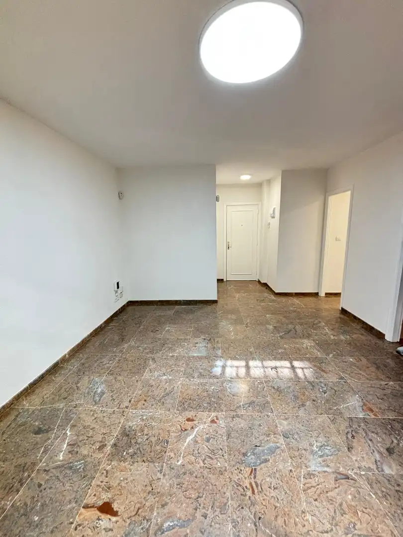 Piso de alquiler en San Cristóbal de la Laguna con Terraza, Trastero y Amueblado